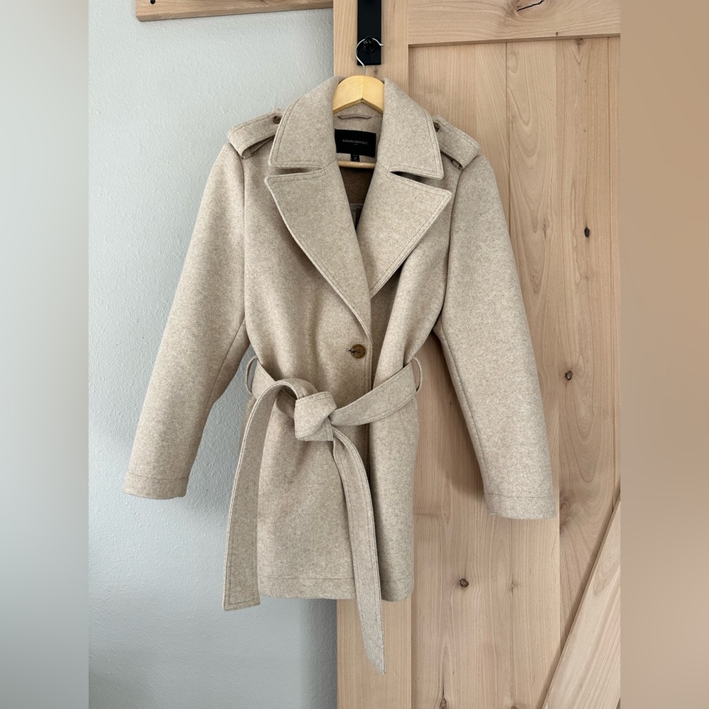 Banana Republic Women’s Peacoat in Oatmeal